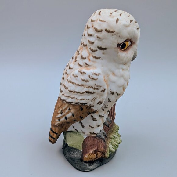 Vintage Porcelain Snowy Owl Figurine on Tree Stump |  Bird Collectible - Picture 4 of 6
